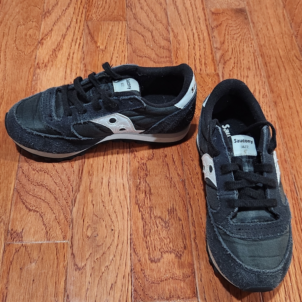 Saucony Jazz Black and White Sneakers